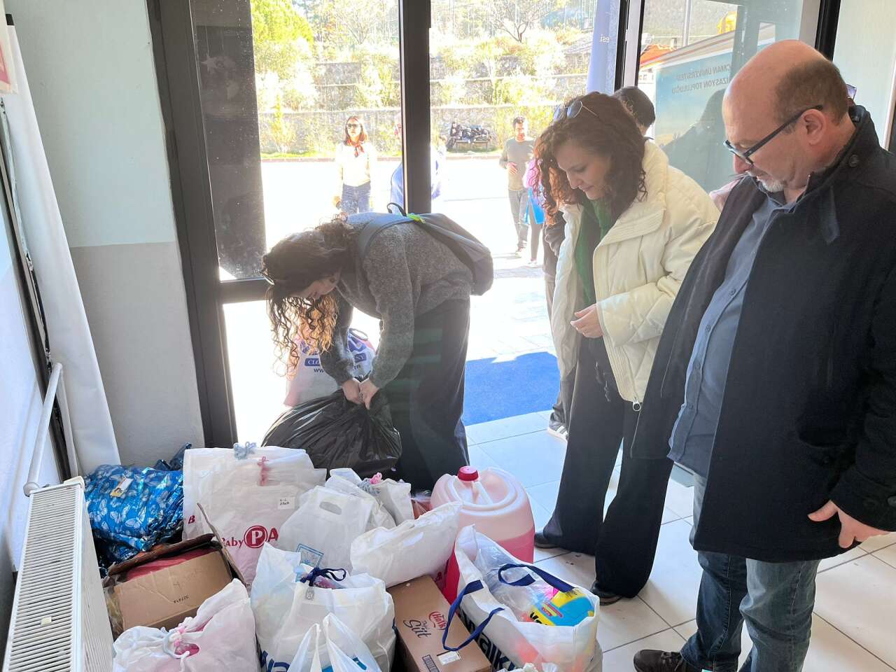 Bir Günlük Ziyaret, Uzun Süreli Umut 18